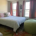 2Bed/1 Bath Spacious Apt Boardwalk, Beach, Casinos