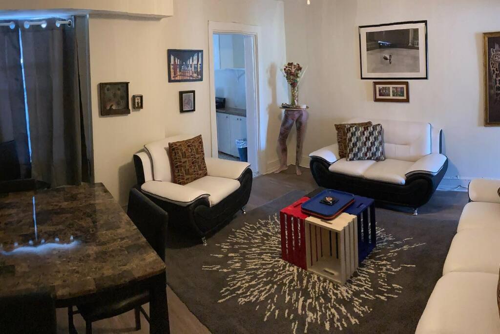 Apartment 2bed/1 Bath Spacious Apt Boardwalk, Beach, Casinos Atlantic City