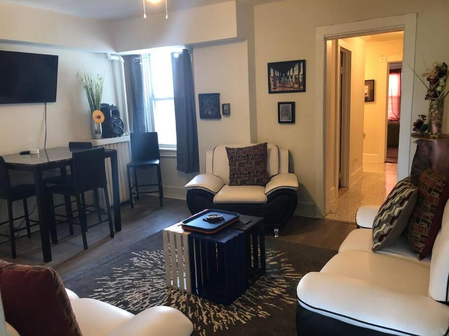 2bed/1 Bath Spacious Apt Boardwalk, Beach, Casinos * Atlantic City